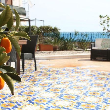 Taonasi Taormina Apartments エクステリア 写真