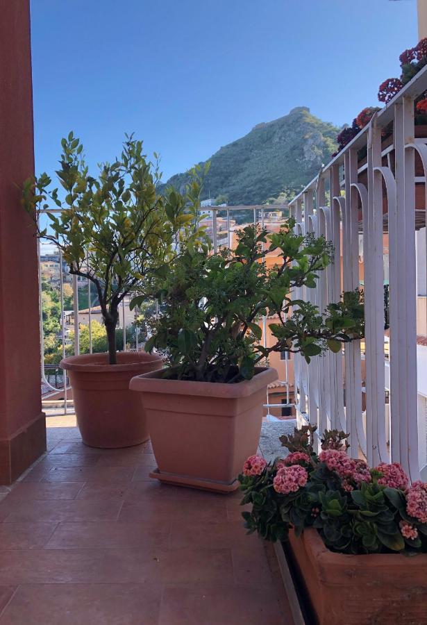 Taonasi Taormina Apartments エクステリア 写真