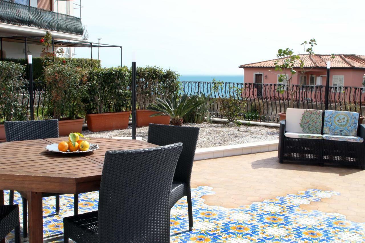 Taonasi Taormina Apartments エクステリア 写真