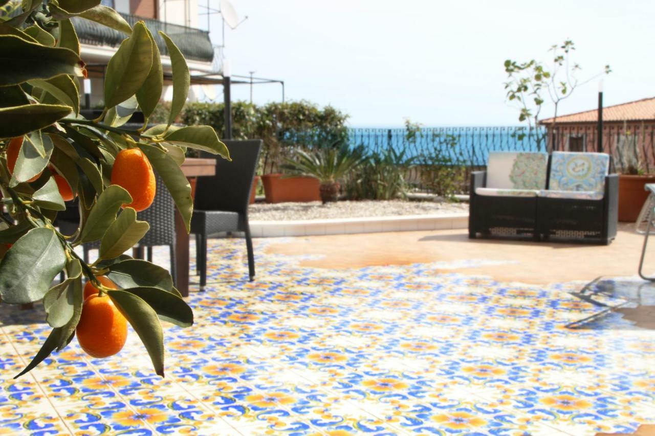 Taonasi Taormina Apartments エクステリア 写真